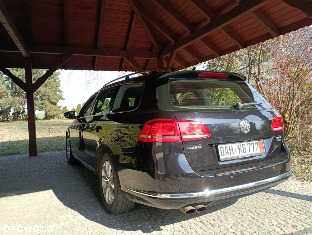 Volkswagen Passat Variant 2.0 Blue TDI DPF Comfortline - 25