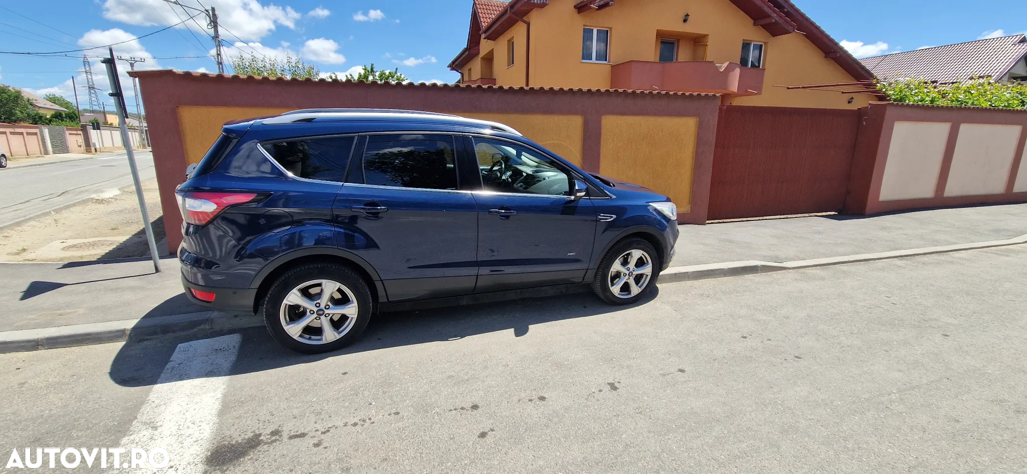 Ford Kuga 1.5 EcoBoost 4WD Aut. Titanium - 4
