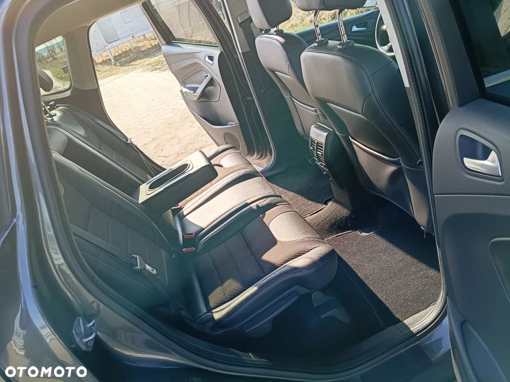 Ford Kuga 2.0 TDCi 4x4 Titanium - 10