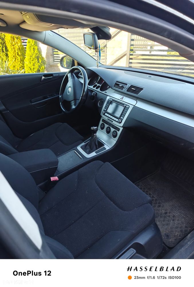 Volkswagen Passat 1.9 TDI Comfortline - 7
