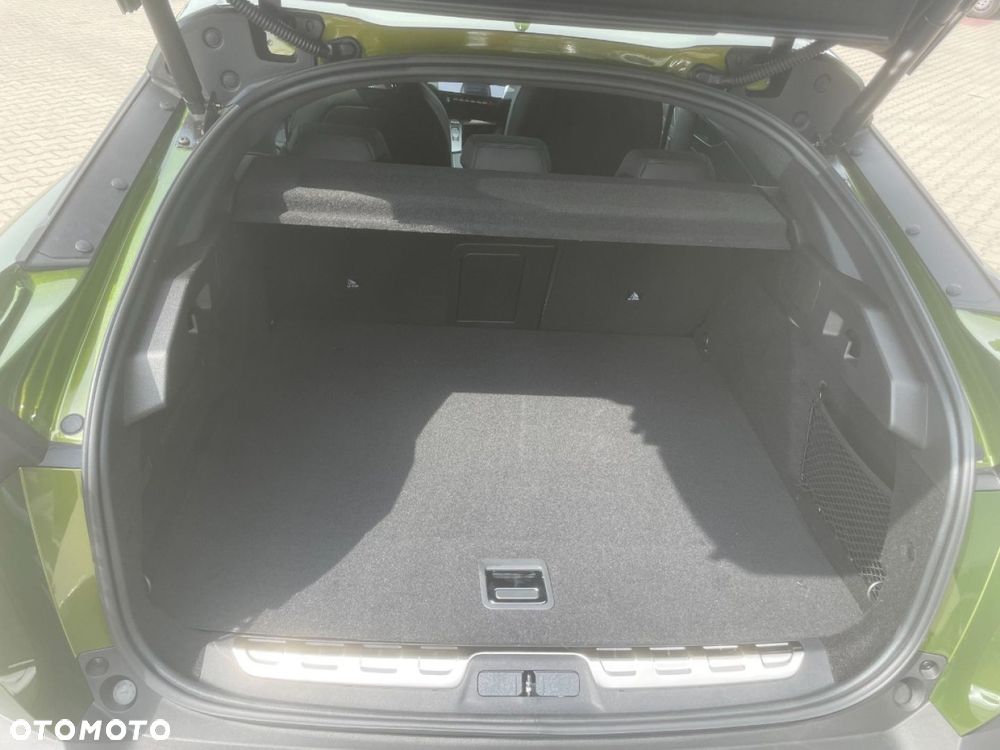 Peugeot 408 - 17