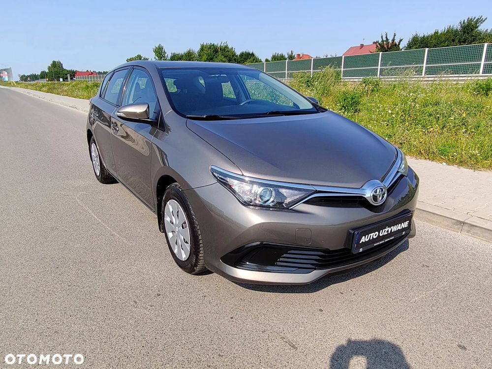 Toyota Auris 1.6 Classic Plus - 21