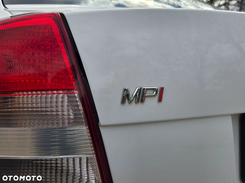 Skoda Octavia 1.6 Combi Classic - 15