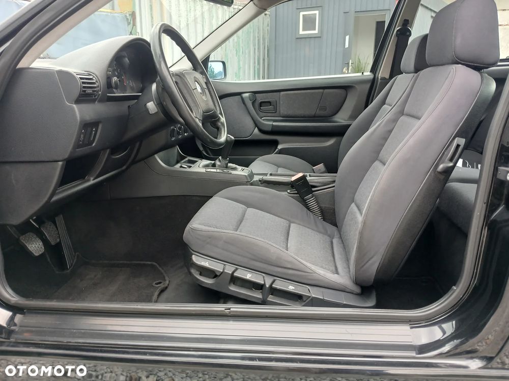 BMW Seria 3 316i - 18