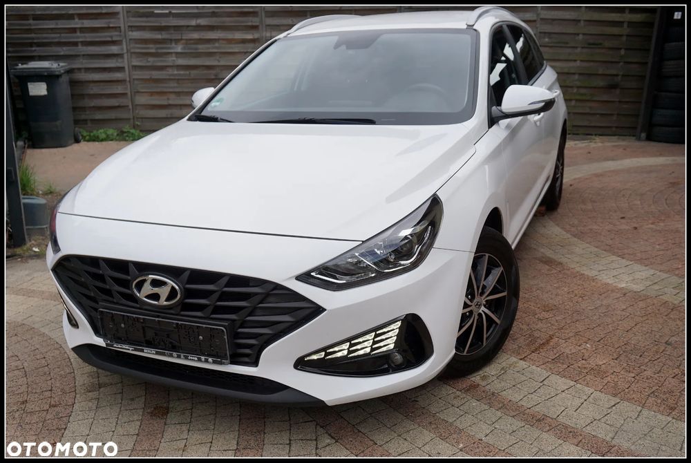 Hyundai i30 1.5 DPI Modern - 1