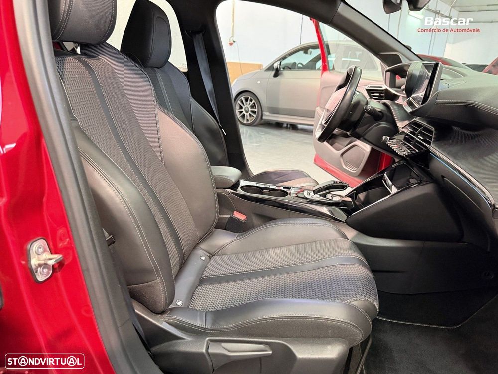 Peugeot e-208 50 kWh GT - 11