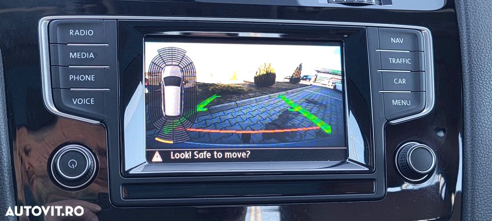 Volkswagen Golf 2.0 TDI (BlueMotion Technology) Highline - 25