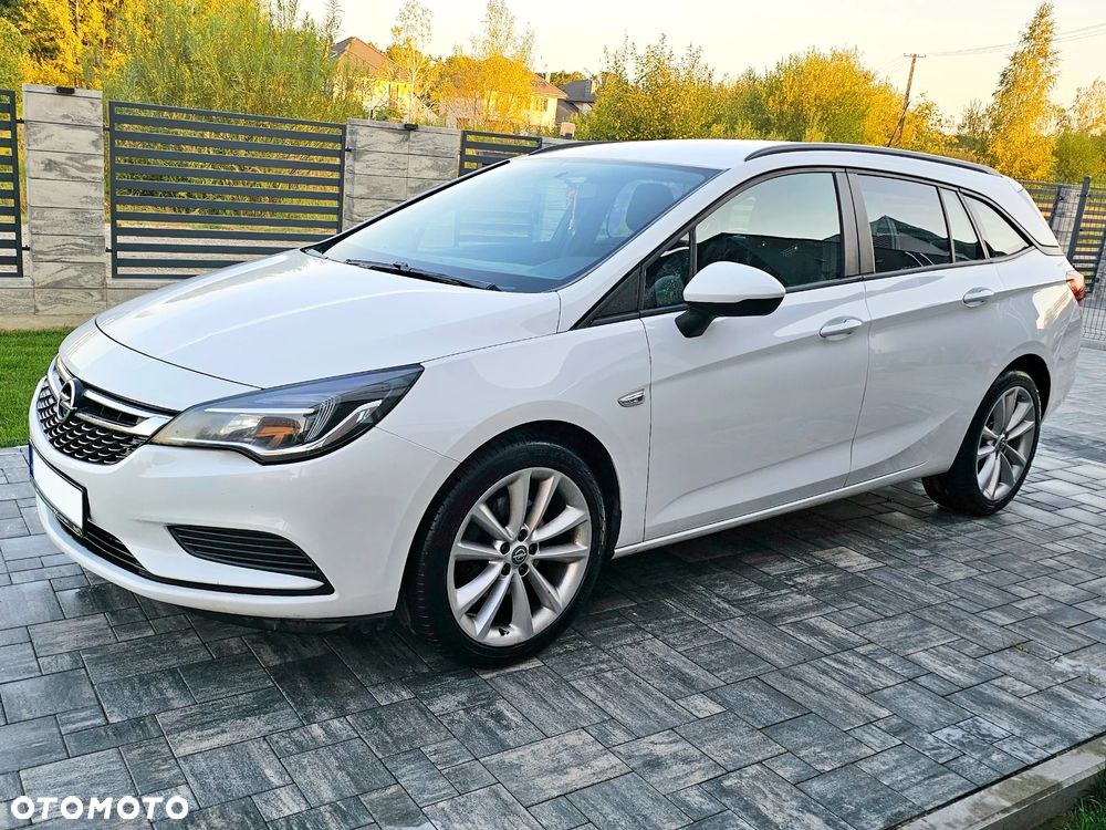 Opel Astra IV 1.6 CDTI Enjoy - 1