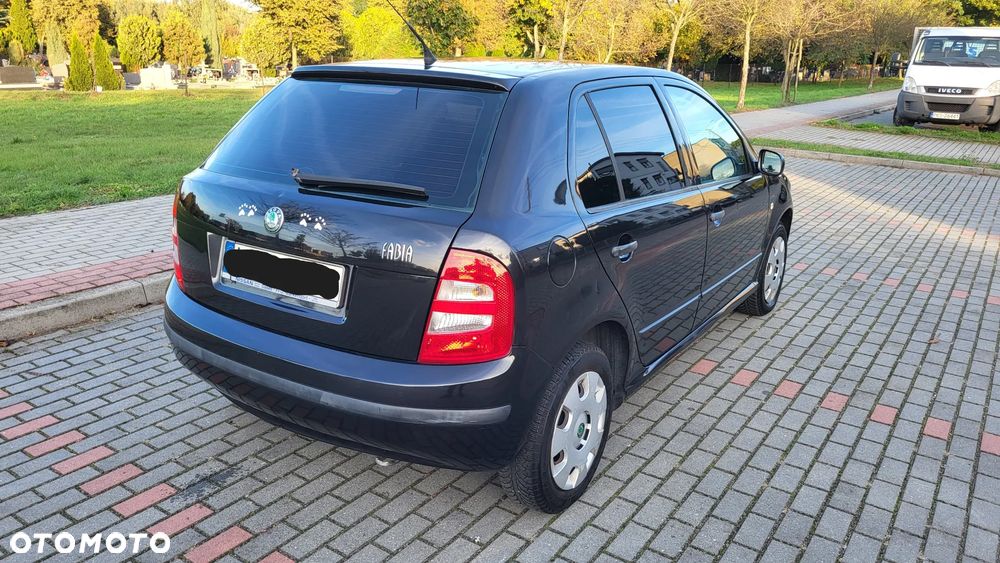 Skoda Fabia 1.2 HTP Extra - 9