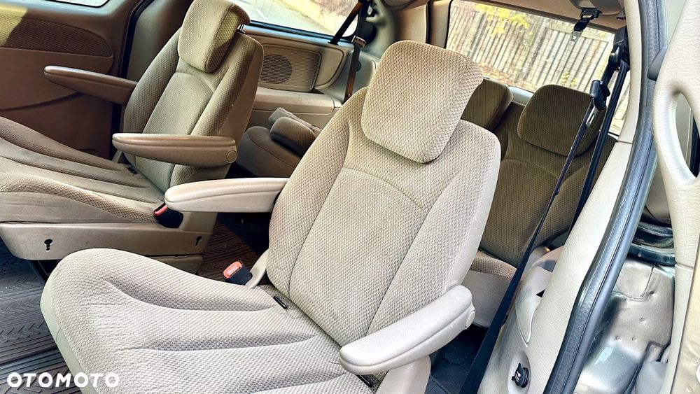 Chrysler Grand Voyager 3.3 LX S&G - 14