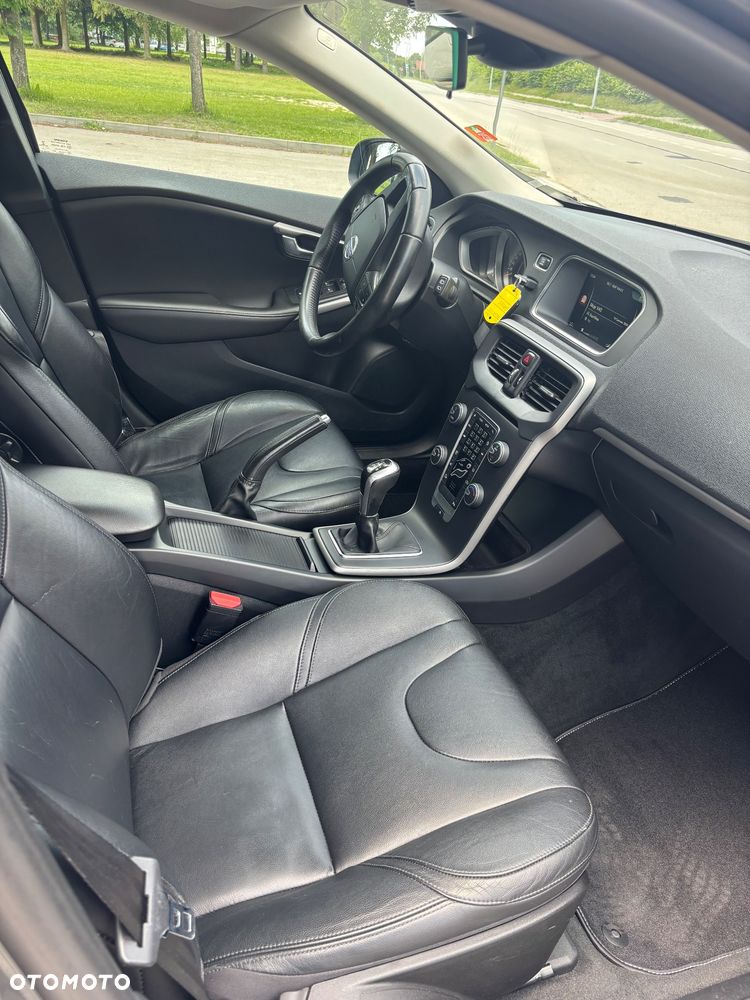 Volvo V40 D2 - 6