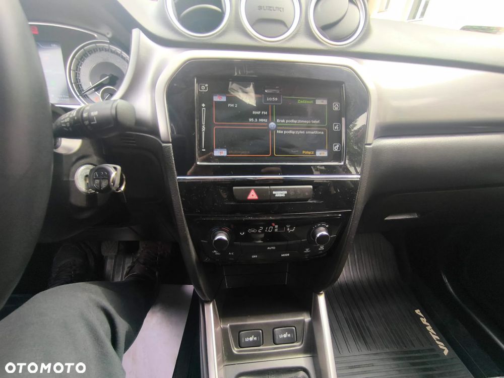 Suzuki Vitara 1.4 Boosterjet SHVS Premium 2WD - 19