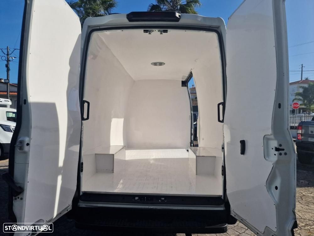 Iveco Daily DAILY VI CAIXA (156CV) - 11