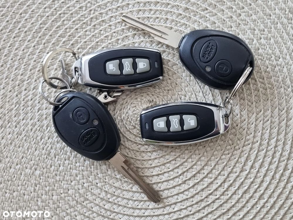 Land Rover Discovery - 16