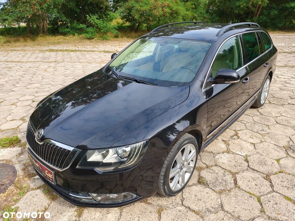 Skoda Superb 2.0 TDI Elegance - 30