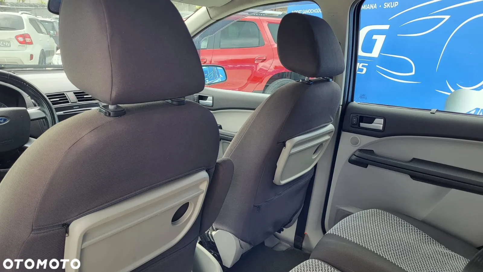 Ford Focus C-Max 1.6 TDCi Ambiente - 12