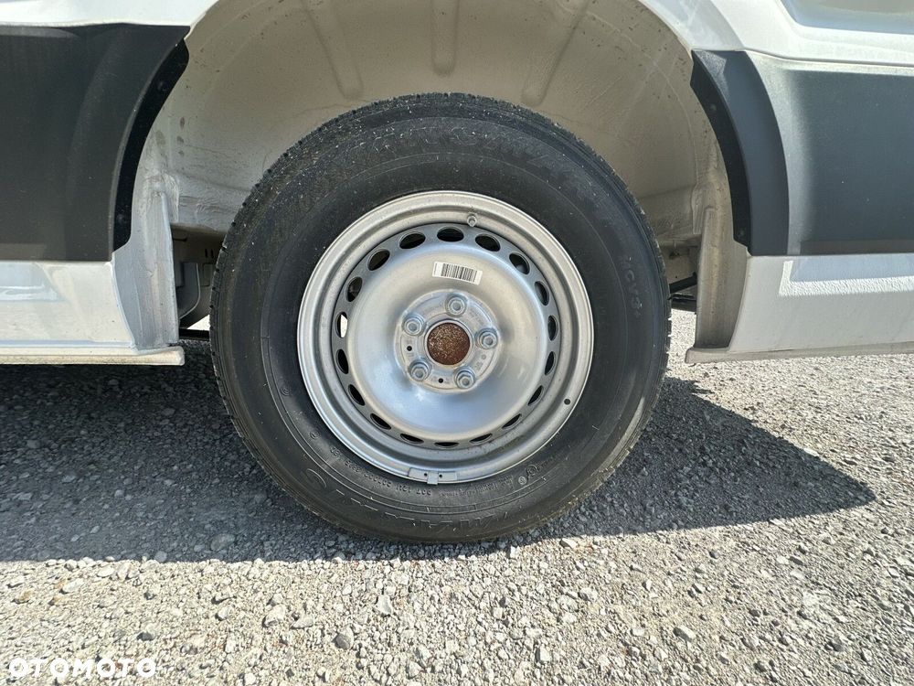 Volkswagen Crafter 35 Furgon, 2,0 TDI SCR 177KM,  6-bieg man., r.o: 4490 mm - 19