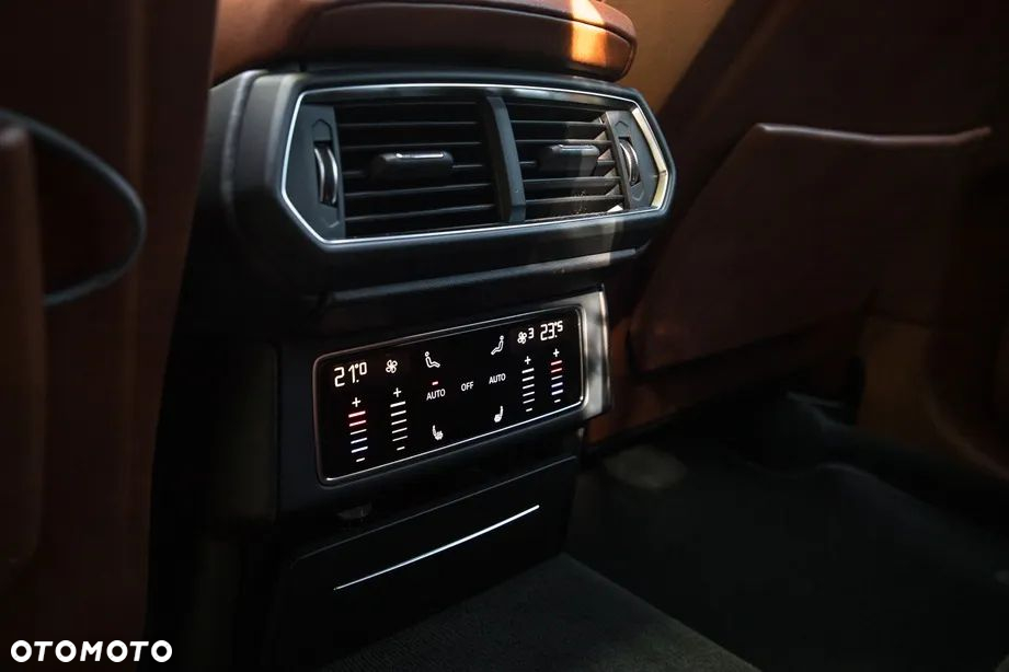 Lamborghini Urus - 20