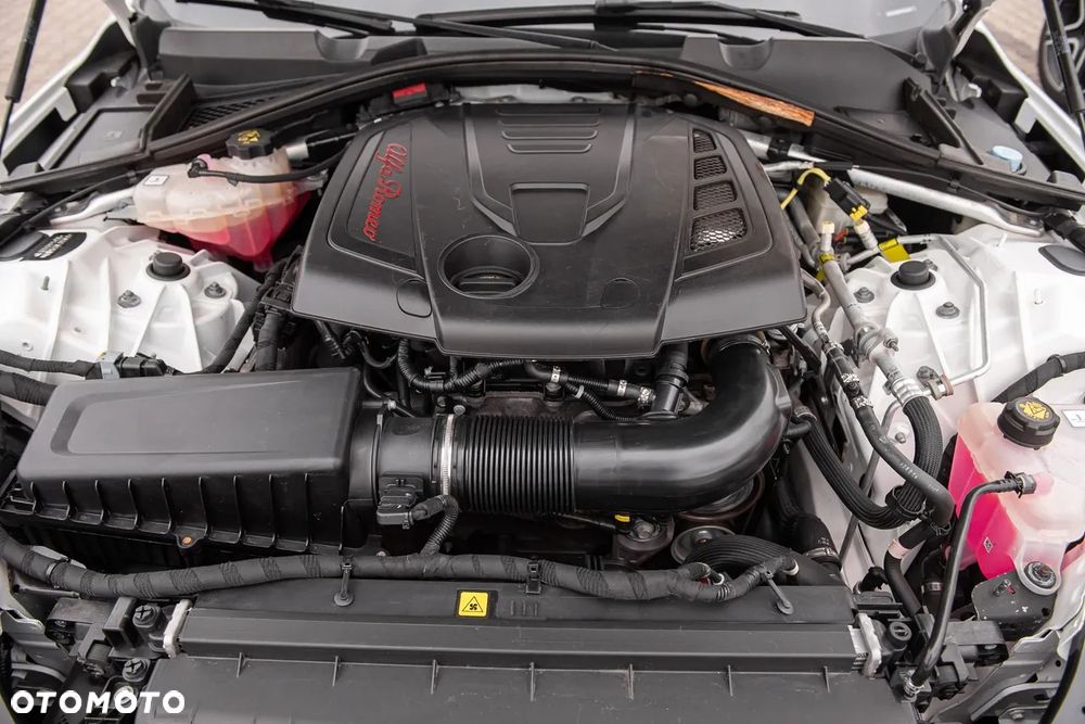 Alfa Romeo Giulia 2.0 Turbo Super - 38