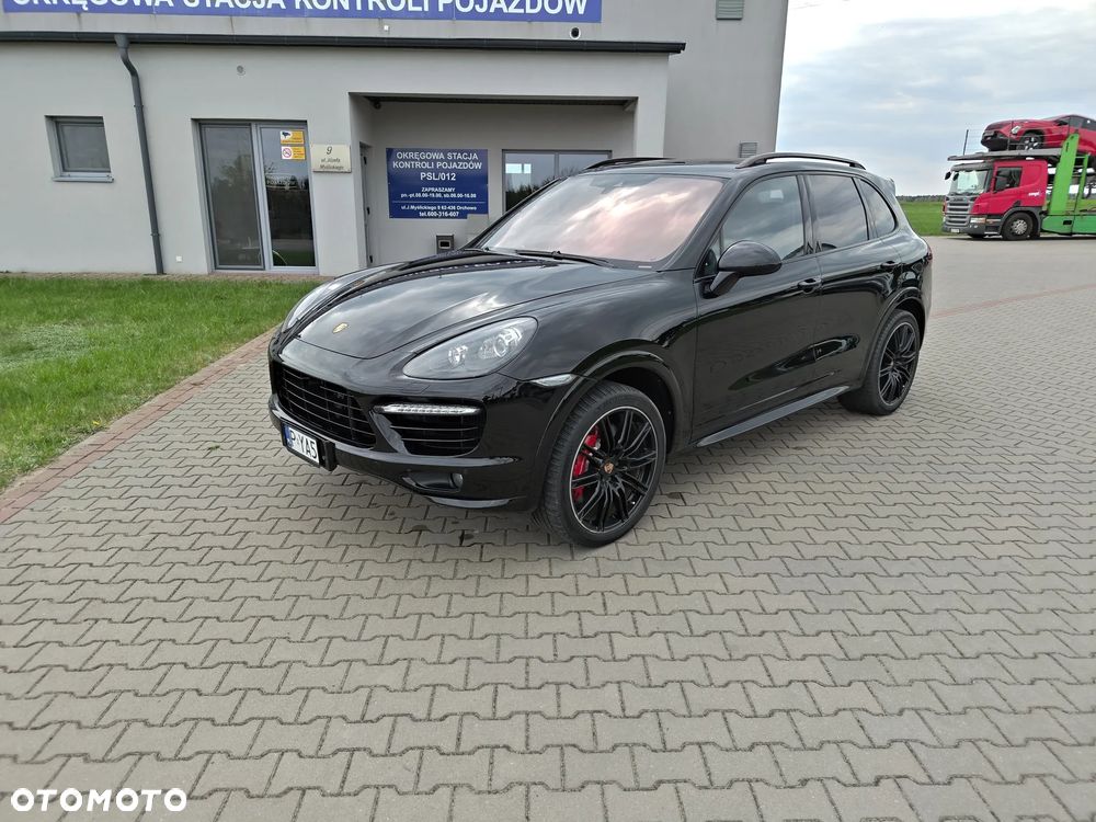 Porsche Cayenne Turbo Tiptronic S - 3