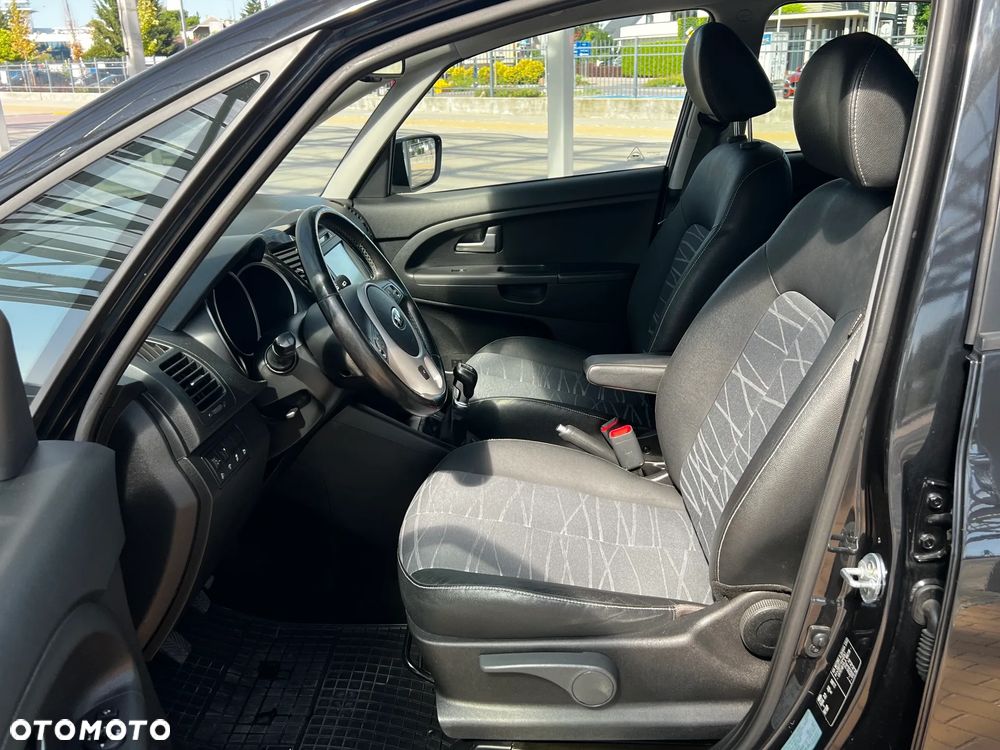 Kia Venga 1.4 Business Line - 13