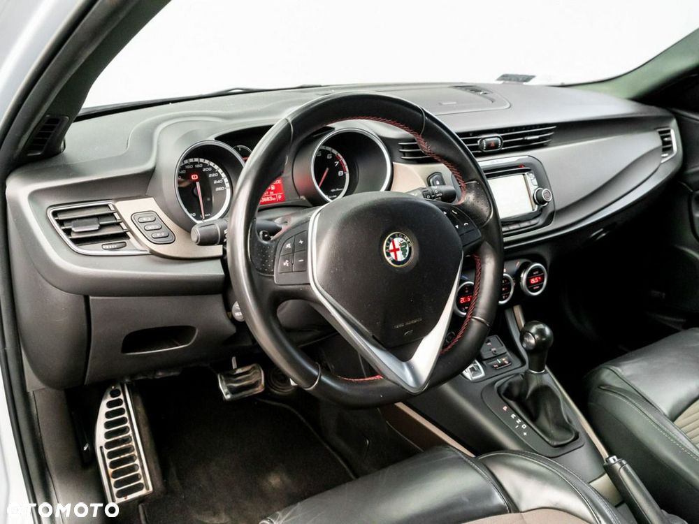 Alfa Romeo Giulietta 1.4 TB MultiAir Exclusive TCT - 20