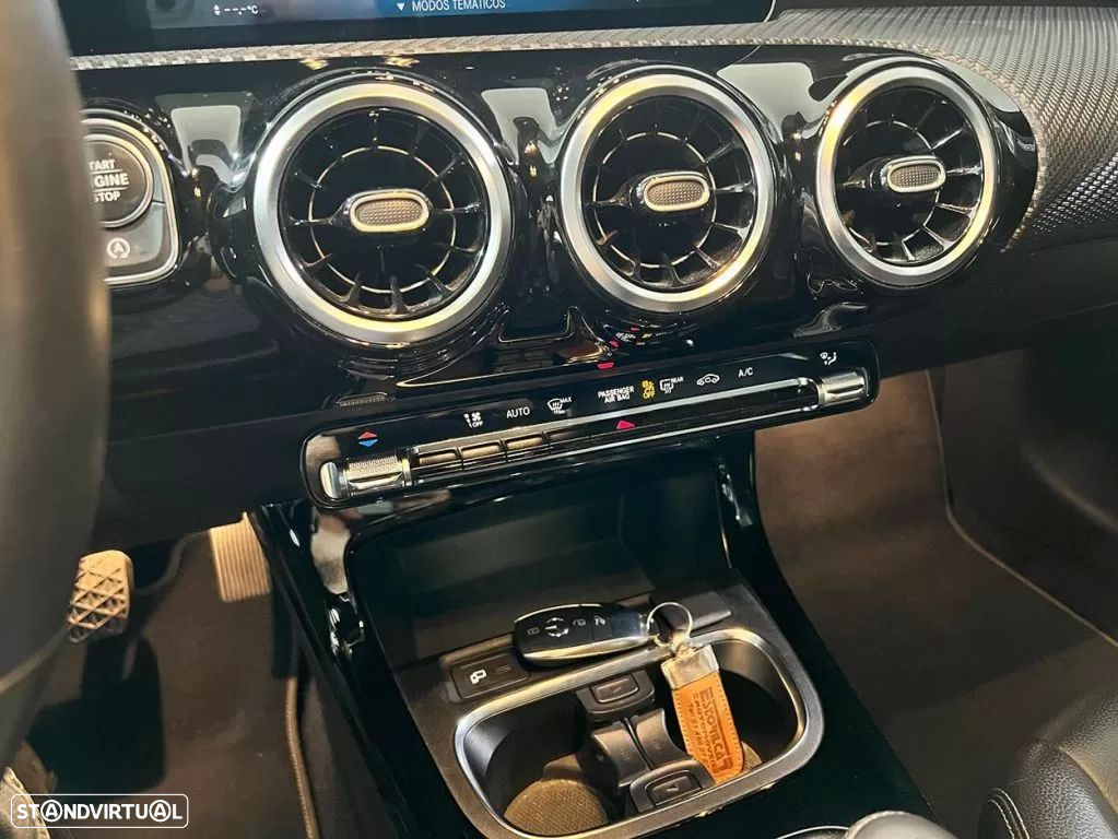 Mercedes-Benz CLA 180 d Shooting Brake Business Solutions - 14
