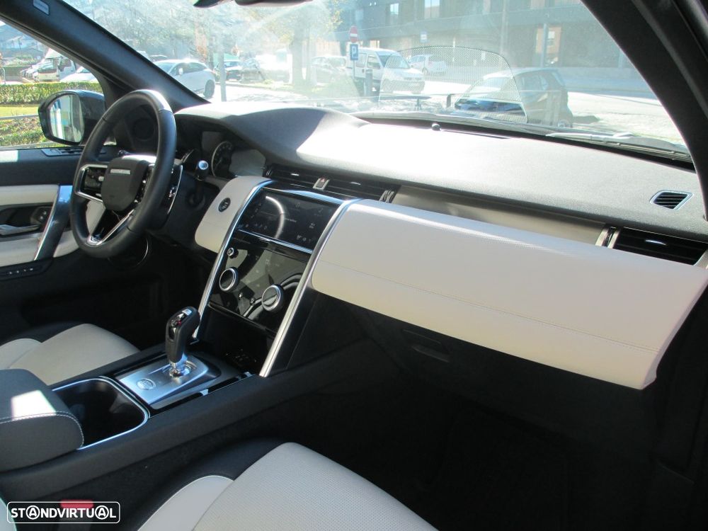 Land Rover Discovery Sport 1.5 I3 P300e AWD R-Dynamic SE - 20
