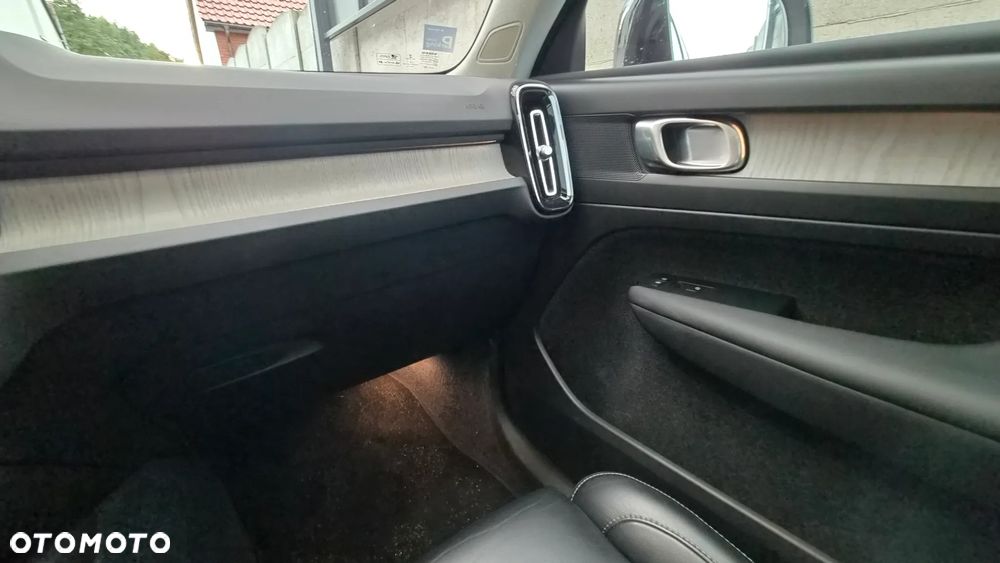 Volvo XC 40 - 21
