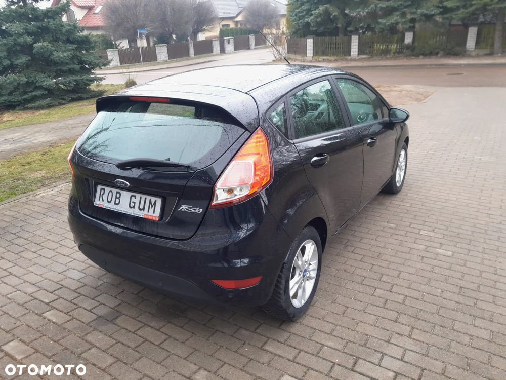 Ford Fiesta 1.0 Champions Edition - 5