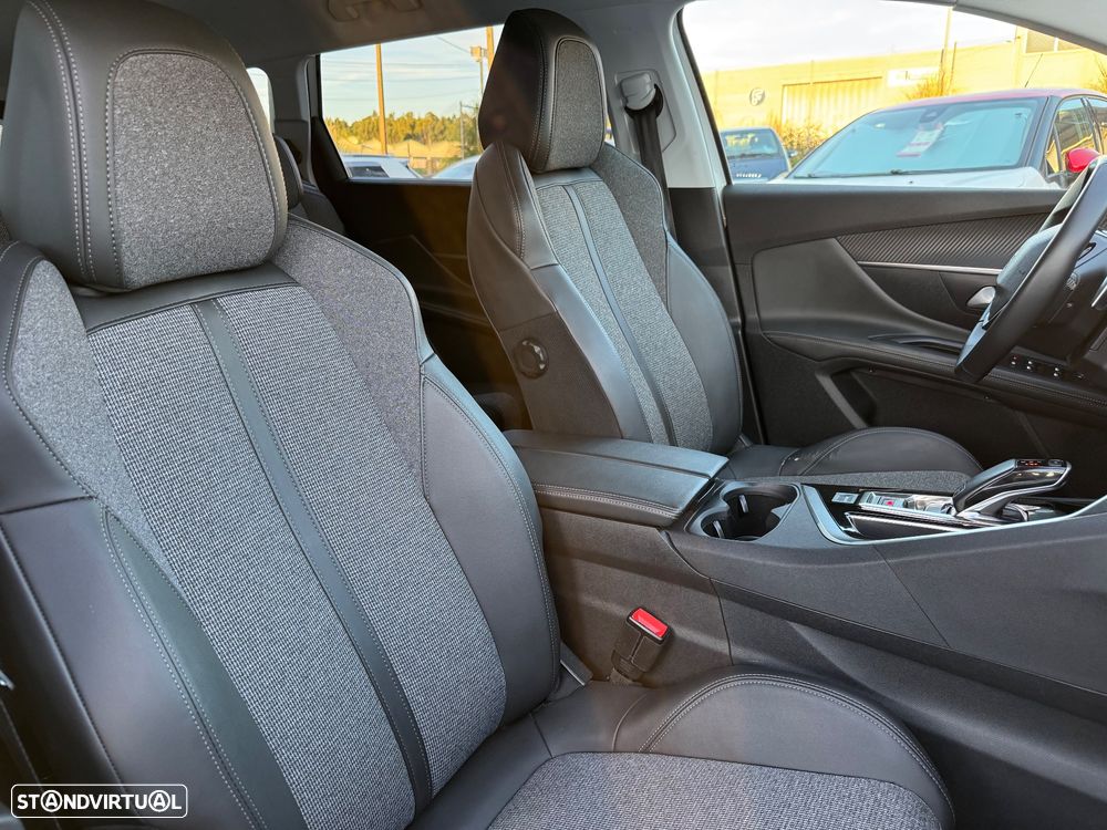 Peugeot 5008 PureTech 130 EAT8 Stop & Start Allure - 21
