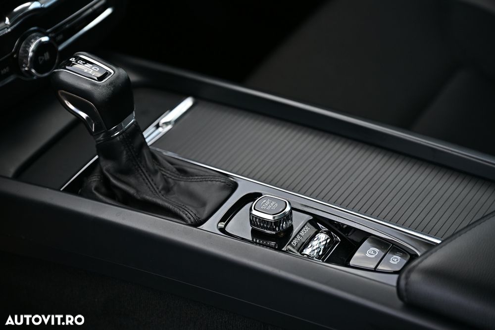 Volvo XC 60 - 21