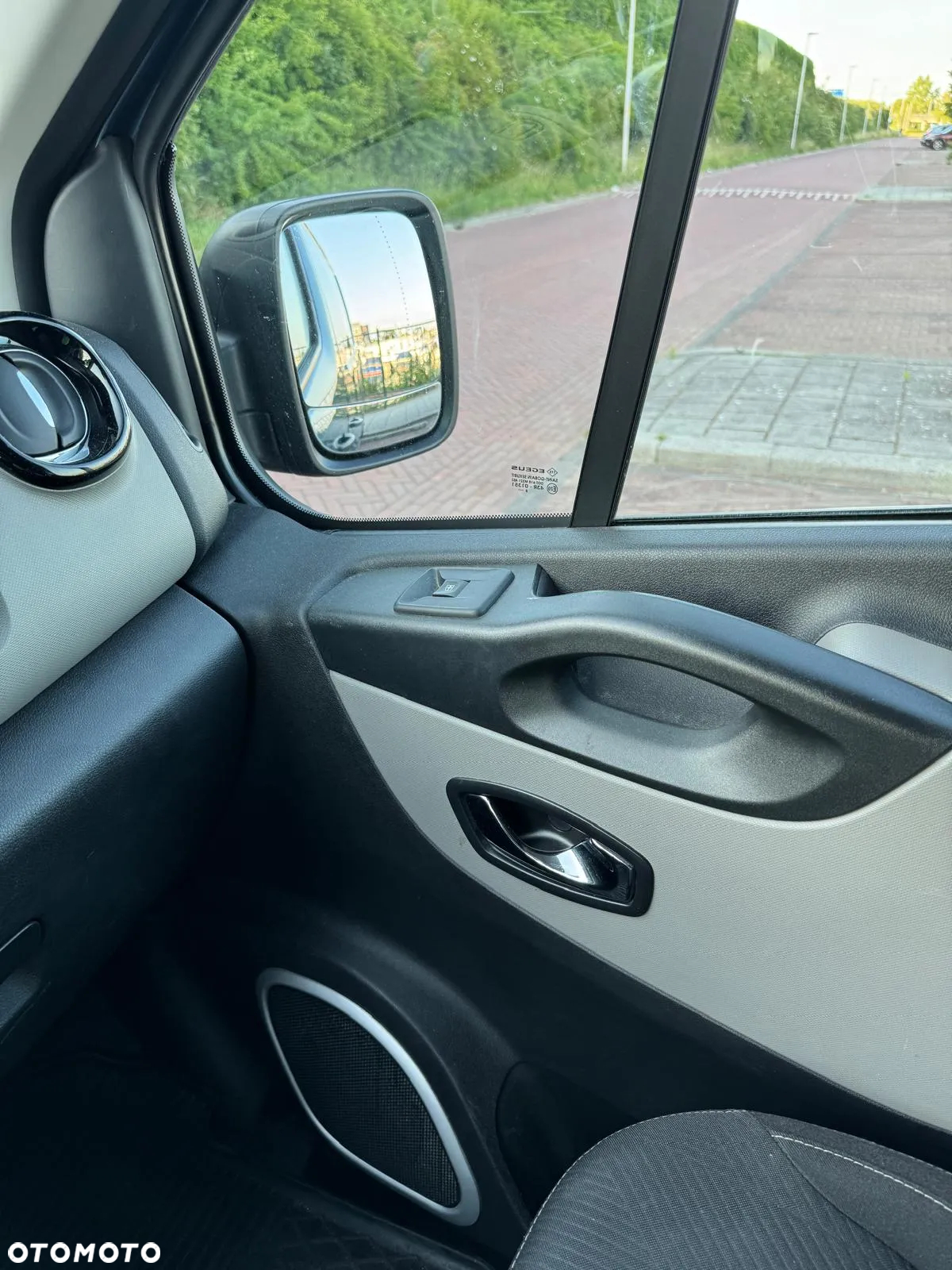 Renault Trafic L1H1 Pierwszy właściciel FV Cena brutto - 8