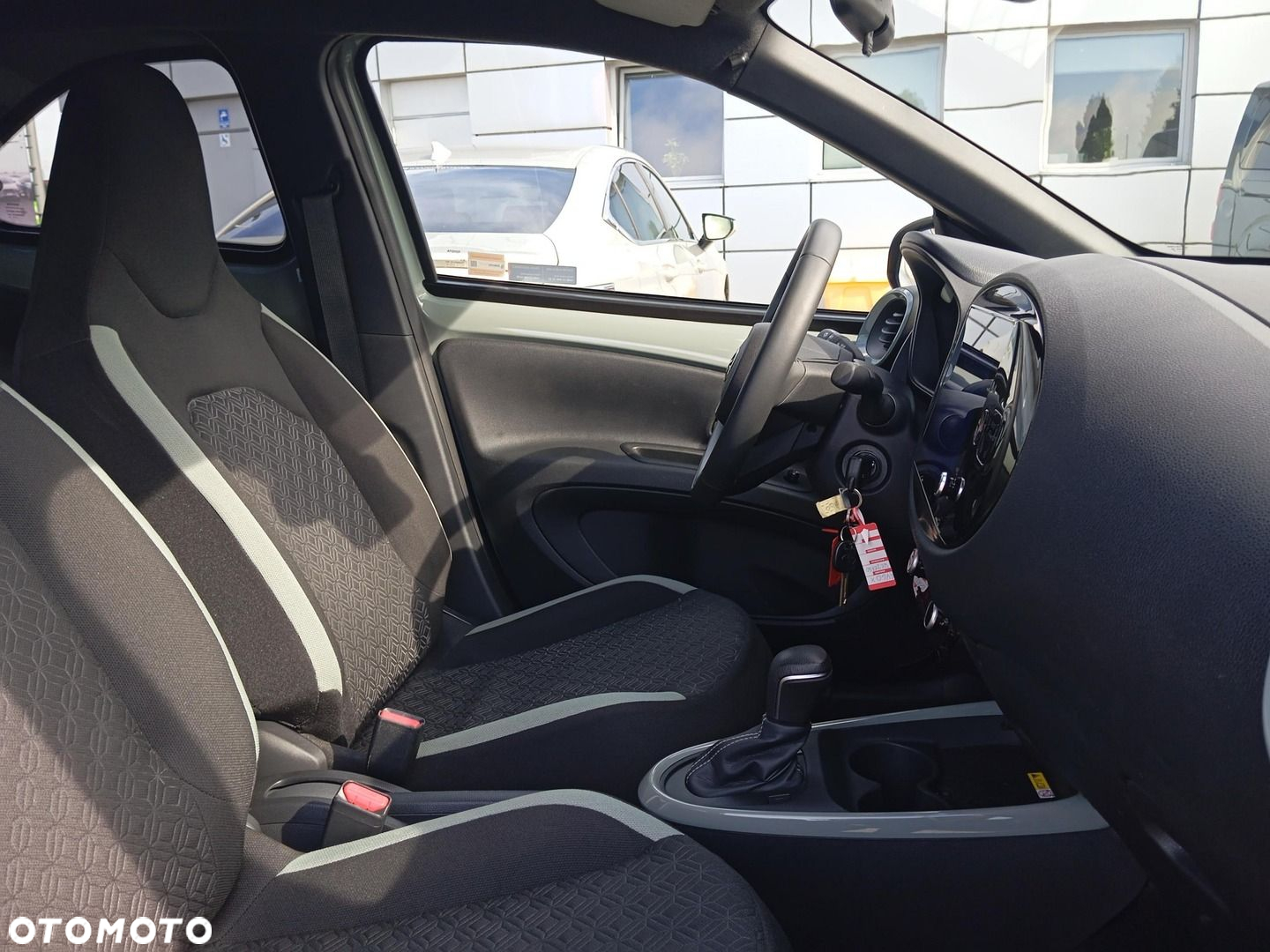 Toyota Aygo X 1.0 VVT-i Style CVT - 13