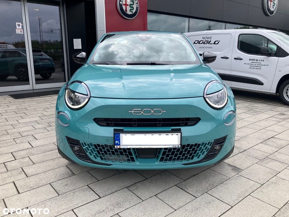 Fiat 600 1.2 Turbo La Prima eDCT - 2