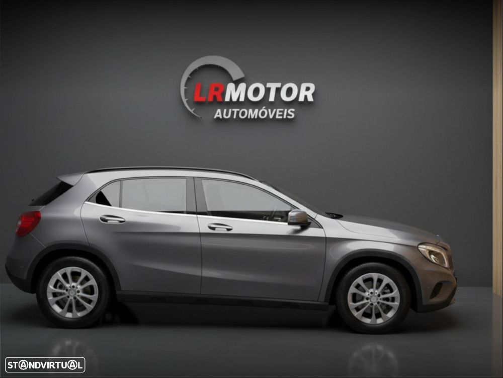 Mercedes-Benz GLA 180 d - 6