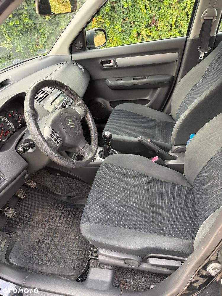 Suzuki Swift 1.3 DDiS GLX / Comfort - 9