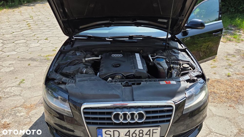 Audi A4 Limousine - 14