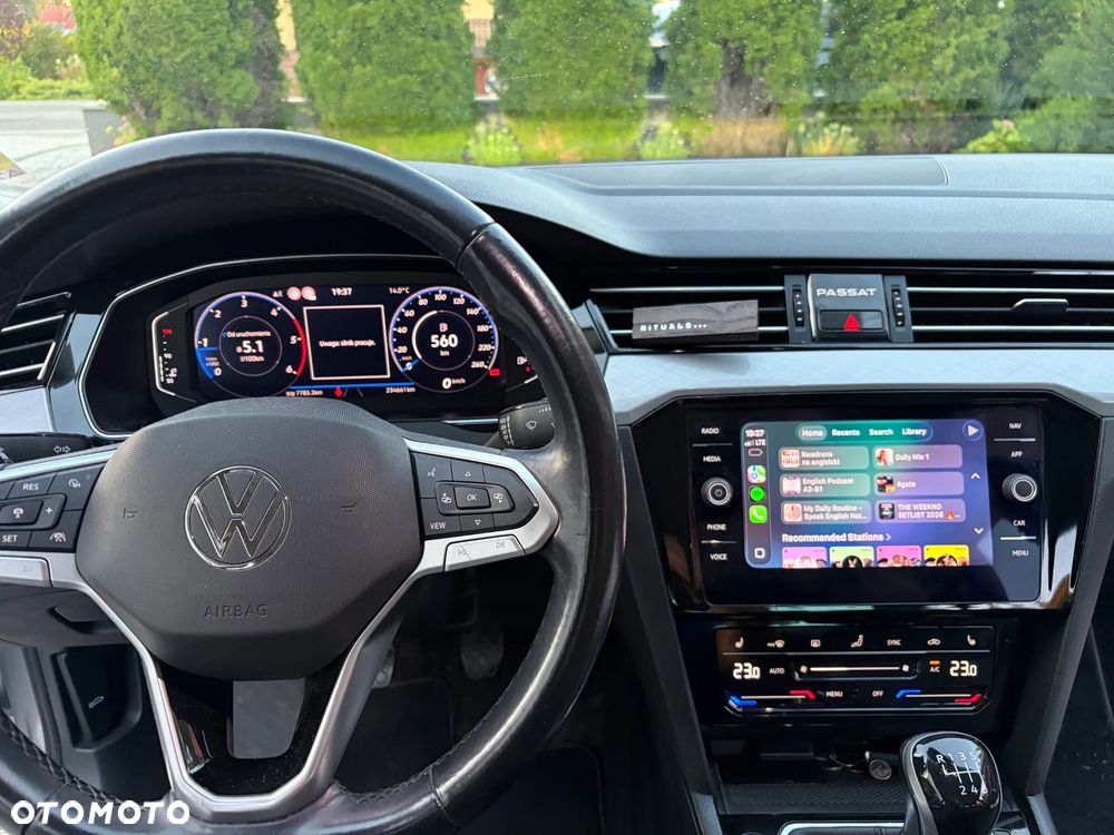 Volkswagen Passat 2.0 TDI EVO Business - 16
