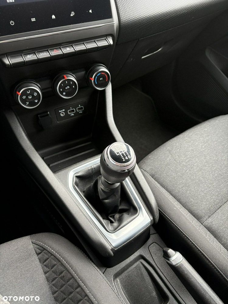 Renault Clio - 23