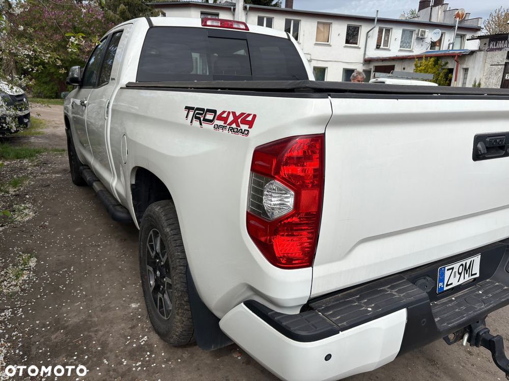 Toyota Tundra 5.7 4x4 Double Cab Limited - 12