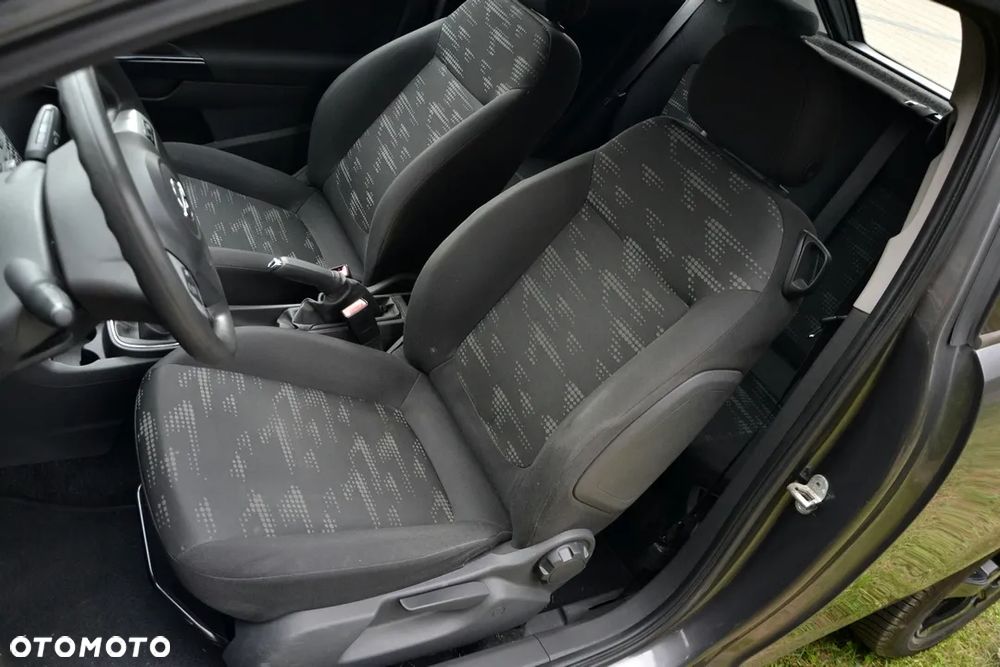 Opel Corsa 1.2 16V Edition / Active - 29