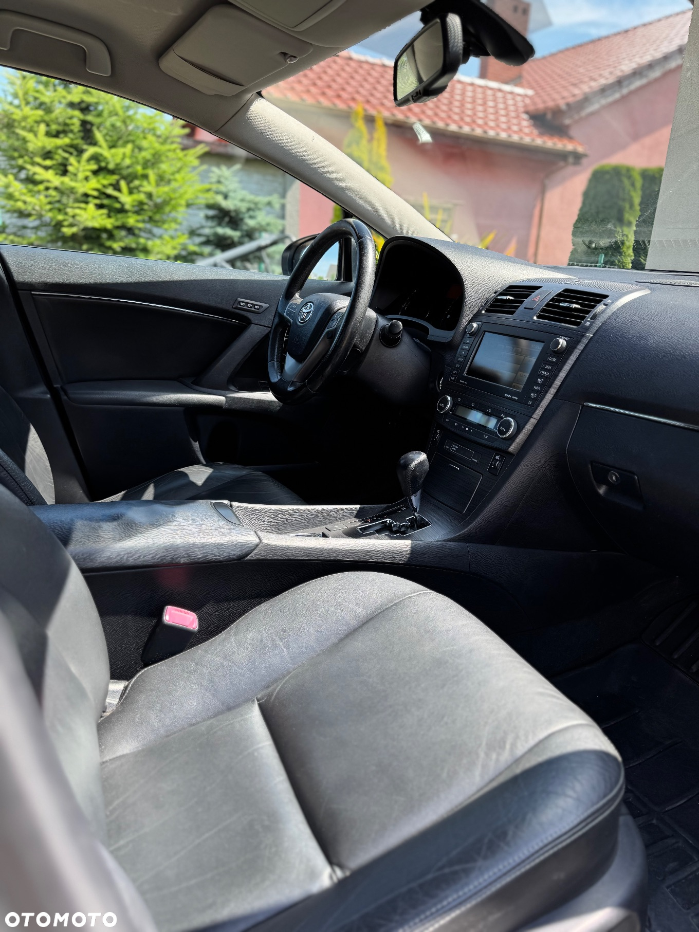 Toyota Avensis 1.8 Multidrive S Sol - 9