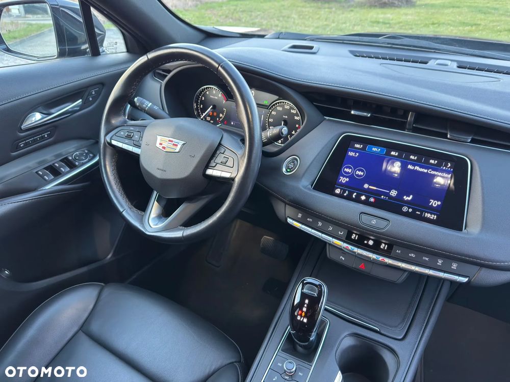 Cadillac XT4 350T AWD Premium Luxury - 29