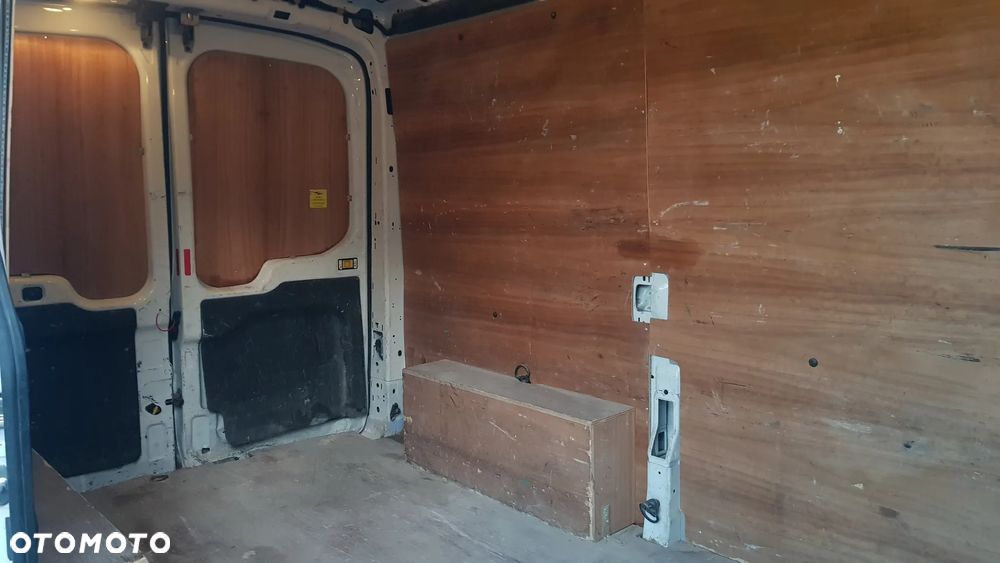 Ford Transit - 16