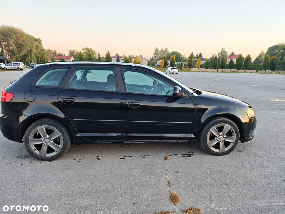 Audi A3 Sportback - 8