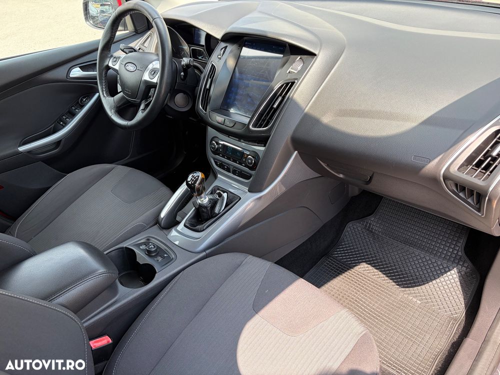 FORD Focus 2011 — imagine 11