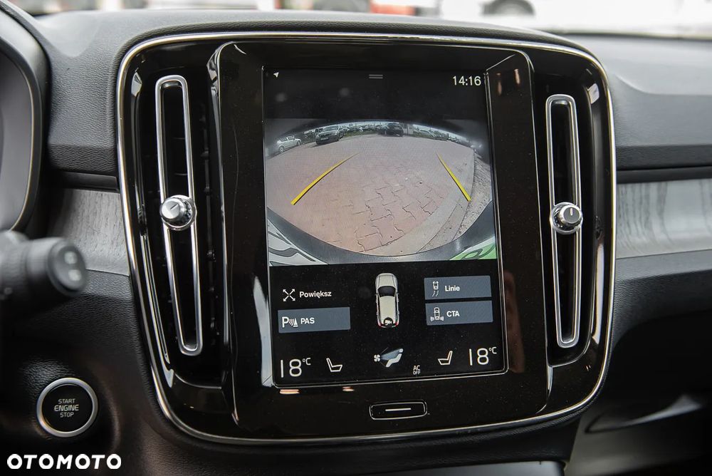 Volvo XC 40 B4 B AWD R-Design - 22