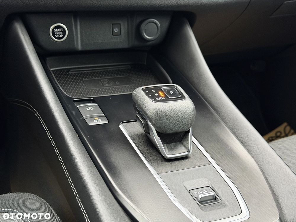 Nissan Qashqai 1.3 DIG-T MHEV Xtronic N-Design - 10