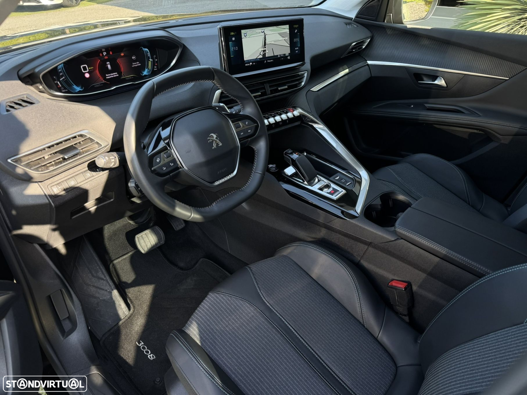 Peugeot 3008 1.6 Hybrid Allure e-EAT8 - 2